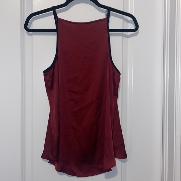 Express burgundy silky tank top with lace - Picture 3 of 3